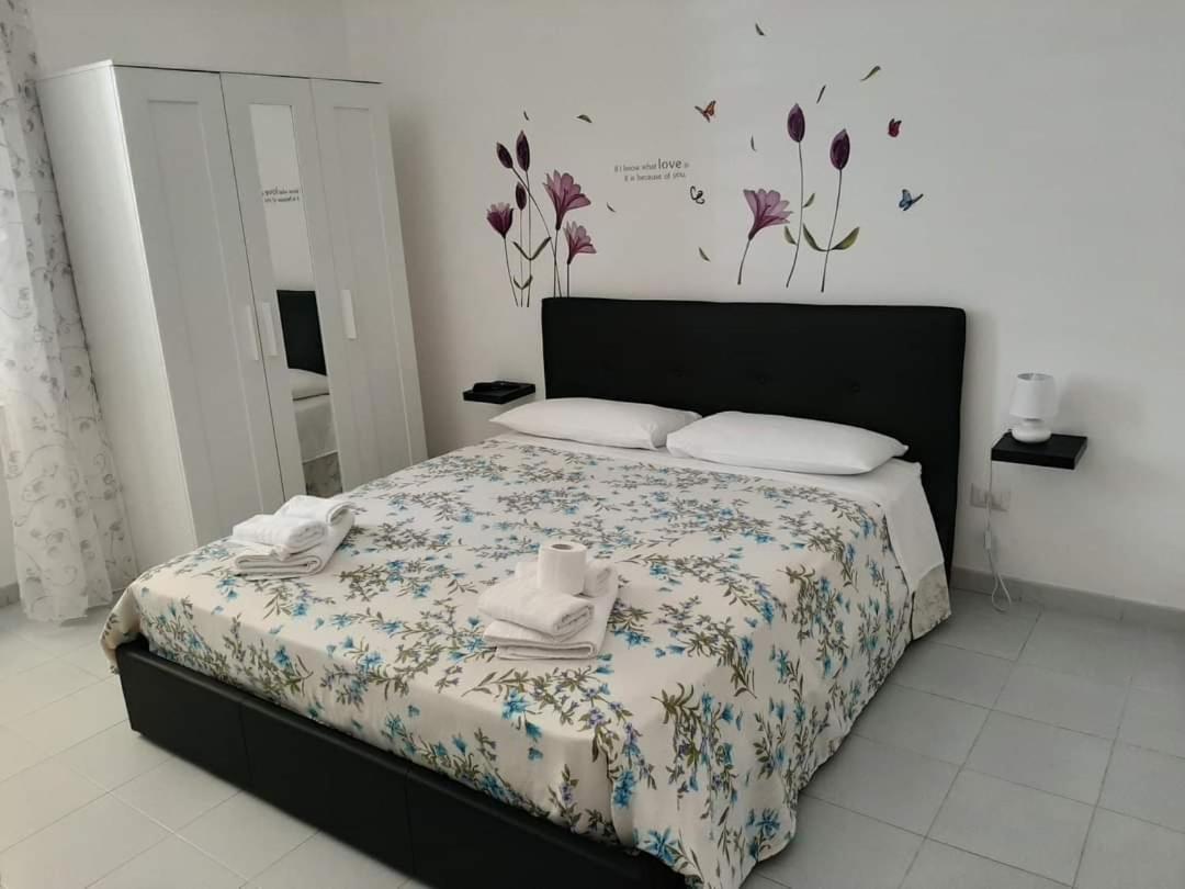 Le Tre Orchidee Bed and Breakfast Salerno Exterior foto